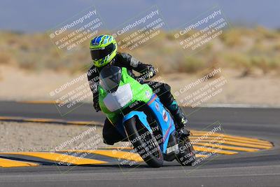 media/Oct-08-2022-SoCal Trackdays (Sat) [[1fc3beec89]]/Turn 16 (125pm)/